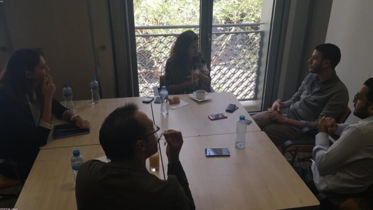 The 24/7 Sales Rep: How Dubai Wholesalers are Dominating Global Markets